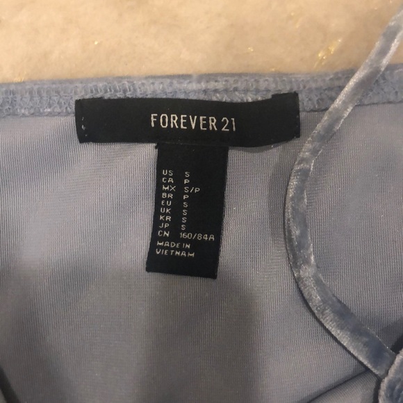 ❌ SOLD Light blue crushed  velvet body suit - Picture 5 of 5